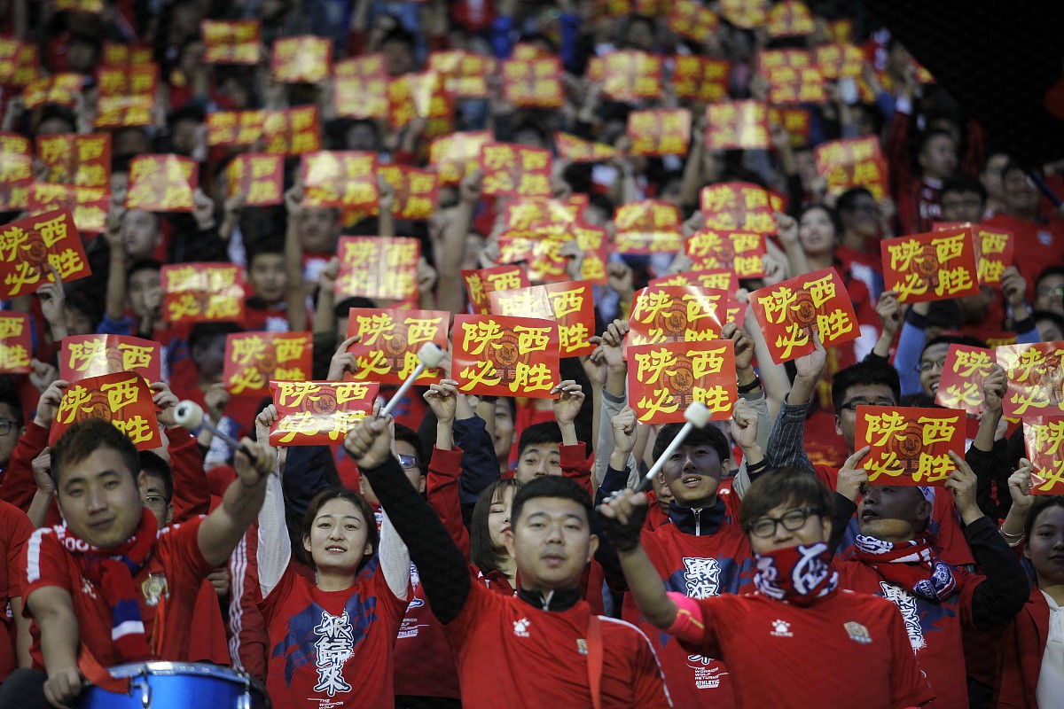 中超球队称霸赛场，取得双线胜利